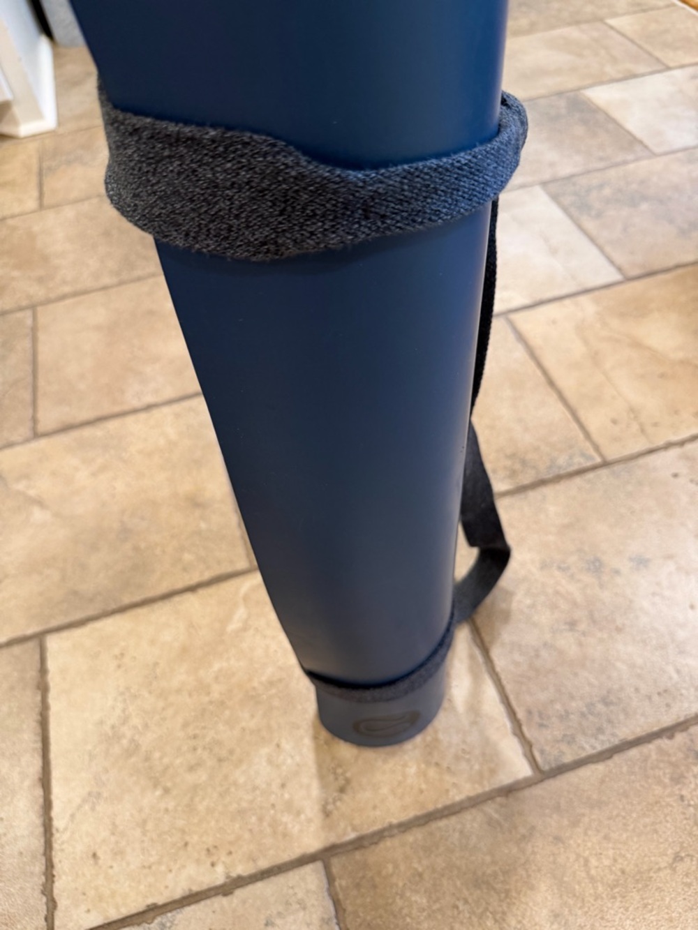 Lululemon Blue Yoga Mat - Picture 6 of 6